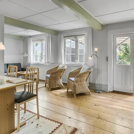 Stangegaard * Åkirkeby